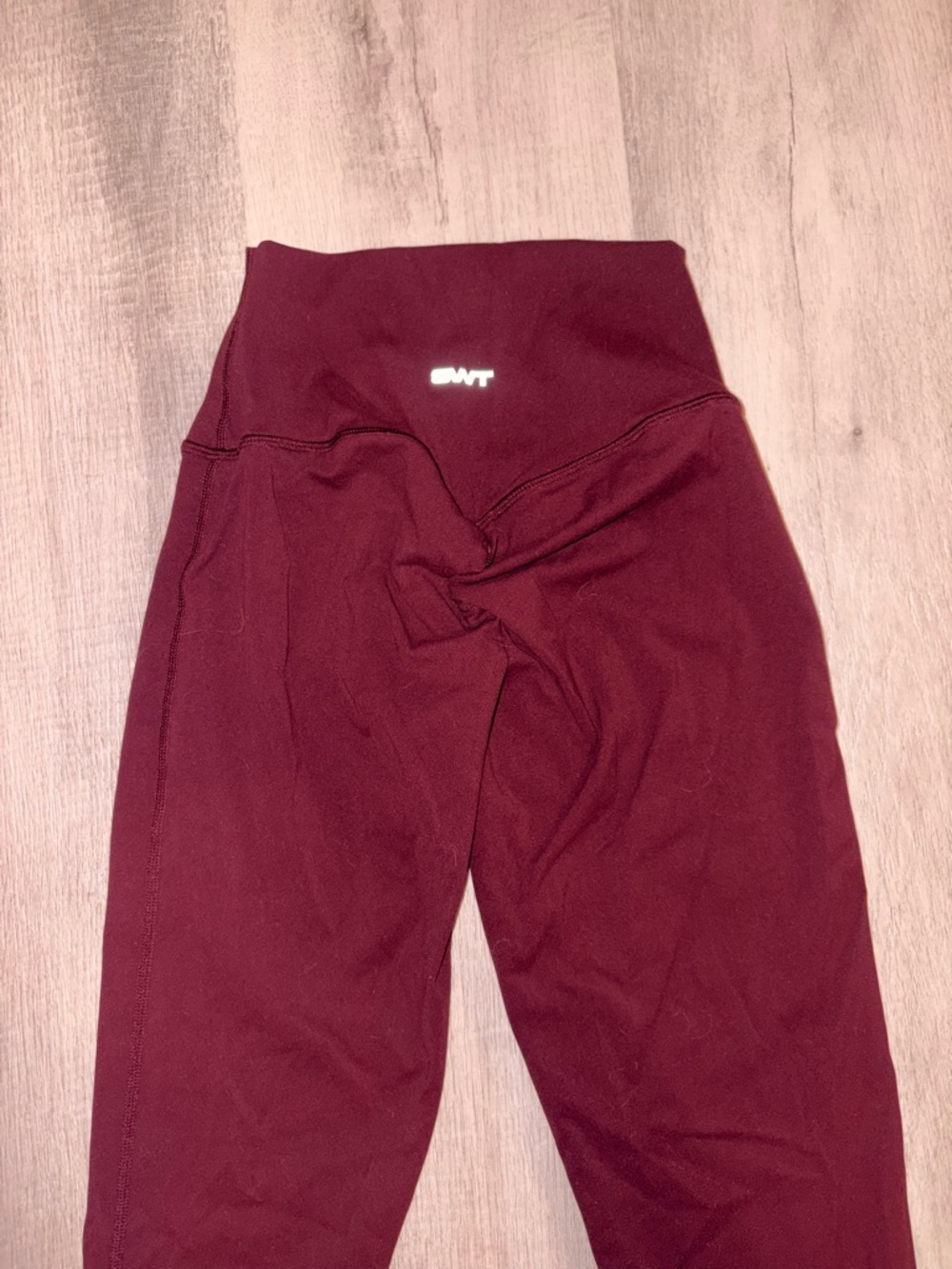 Women’s High-Waist Burgundy Leggings - Picture 5 of 5